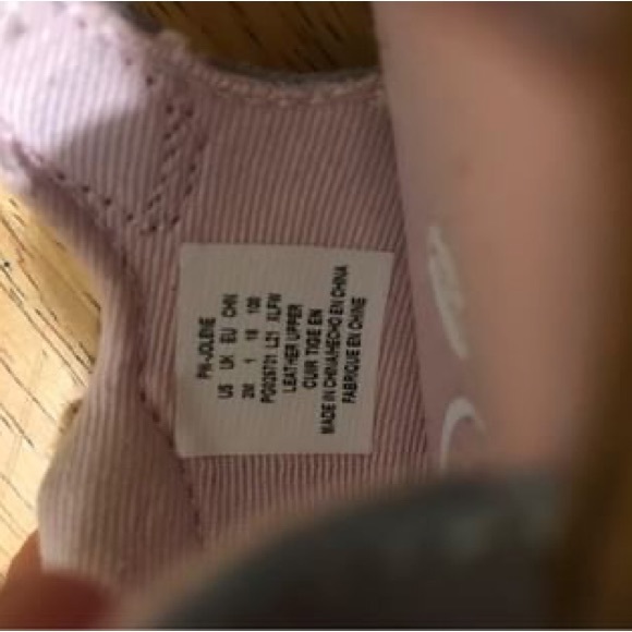 Stride rite baby girl sandals size 2 - Picture 2 of 3